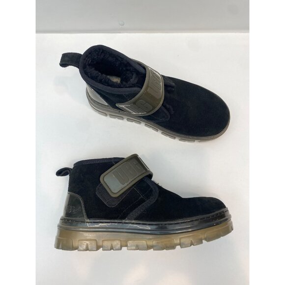 Ugg Neumel Clear Chukka Black Suede Sheepskin Ankle Boot Women's Size 5 - Picture 1 of 12